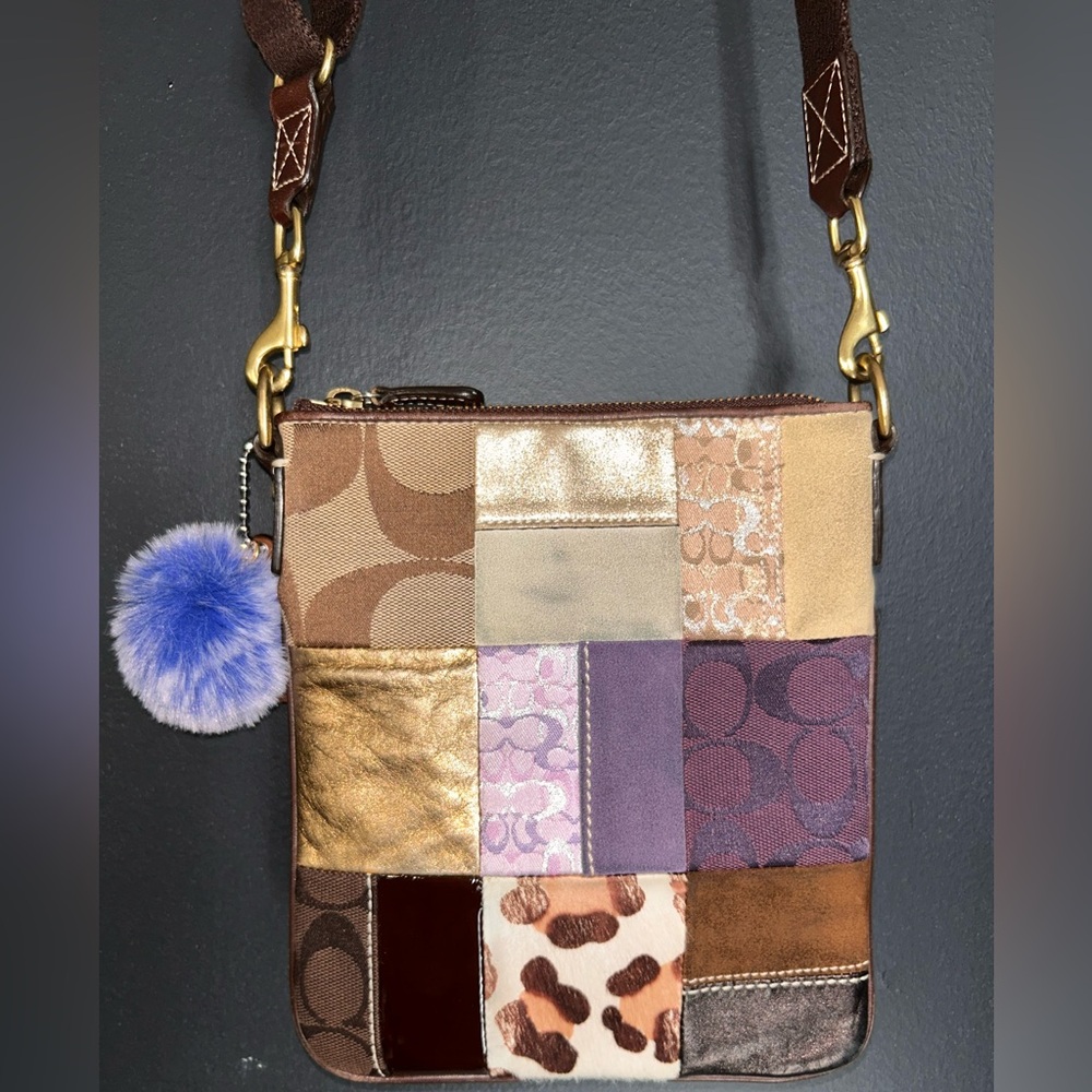 Rare Y2k Coach Patchwork Swingpack Metallics, Sue… - image 3